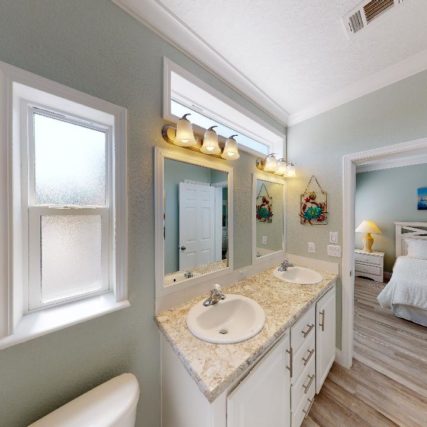 Anna-Maria-2022-Master-Bathroom