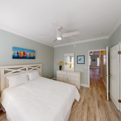 Anna-Maria-2022-Master-Bedroom3