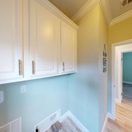 Anna-Maria-2022-laundry