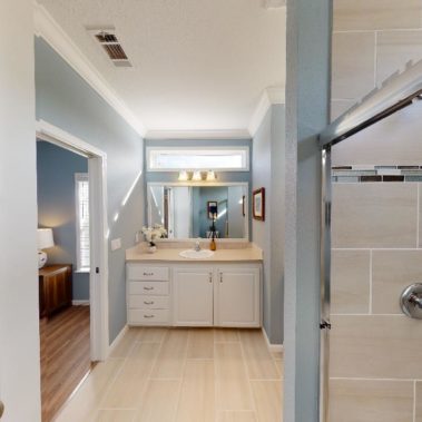The-Manatee-2022-Master-Bathroom