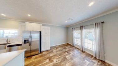 MYJ Scotbilt3 Dining Area