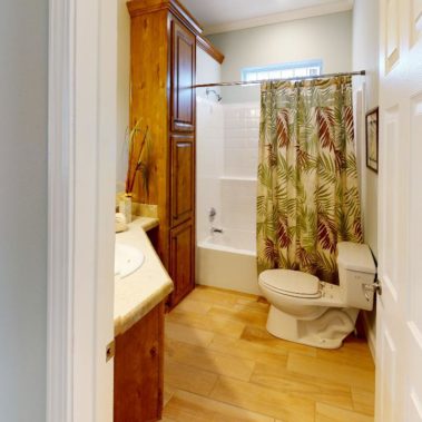 THE-BELLAIRE-Bathroom