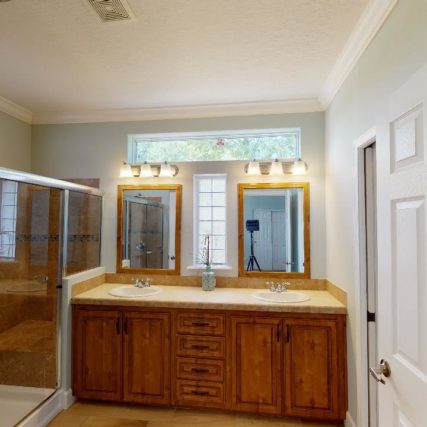 THE-BELLAIRE-Master-Bathroom
