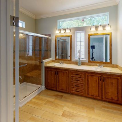 THE-BELLAIRE-Master-Bathroom1