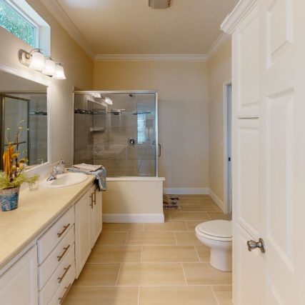 The-Sand-Key-2022-Master-Bathroom1